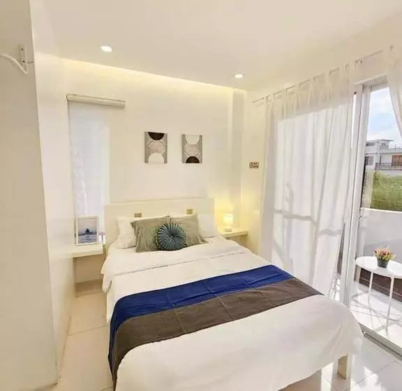 Aamiaismajoitus (B&B) Casa Luna Guesthouse Tagaytay