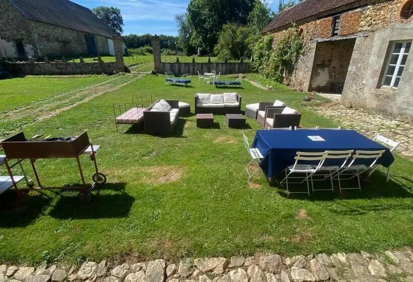 Aamiaismajoitus (B&B) Chateau De Grandsagne