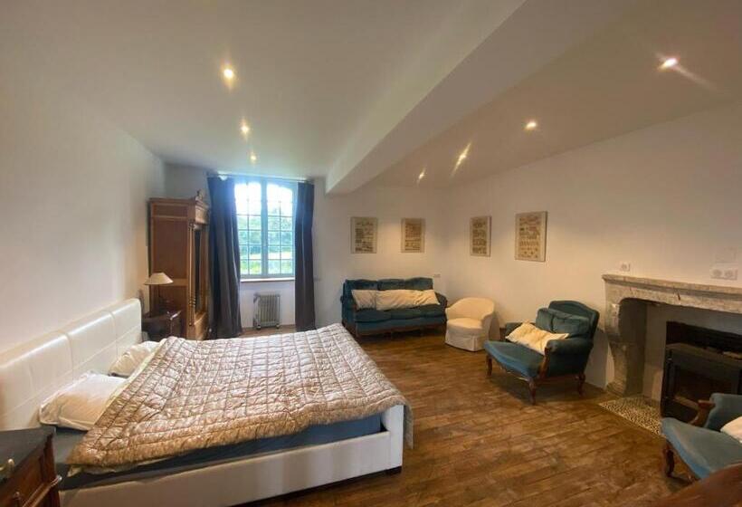 تختخواب و صبحانه Chateau De Grandsagne