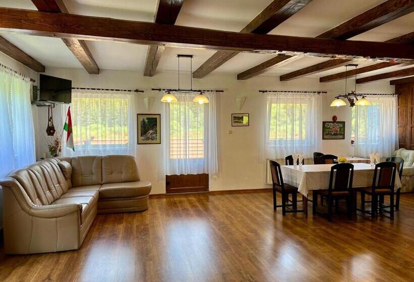 تختخواب و صبحانه Edina Panzió