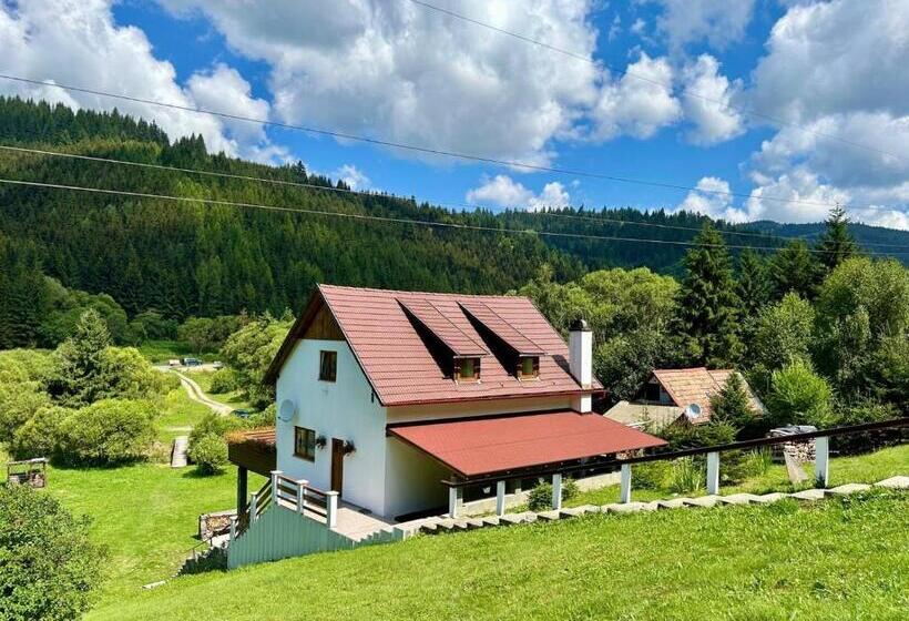 تختخواب و صبحانه Edina Panzió