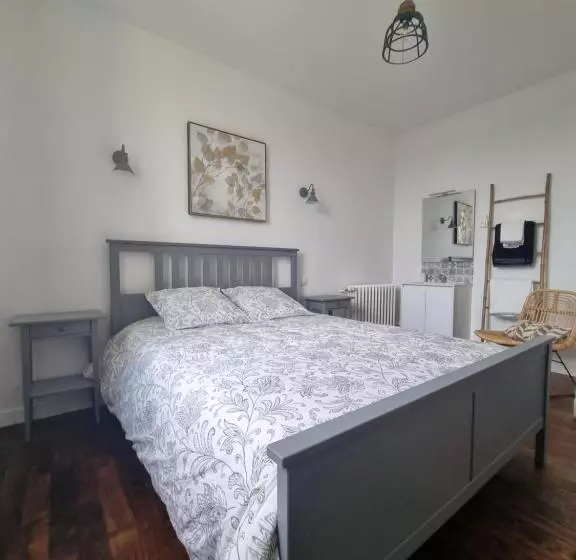 ベッドアンドブレックファースト La Maison Du Mont