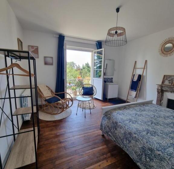 住宿加早餐  La Maison Du Mont