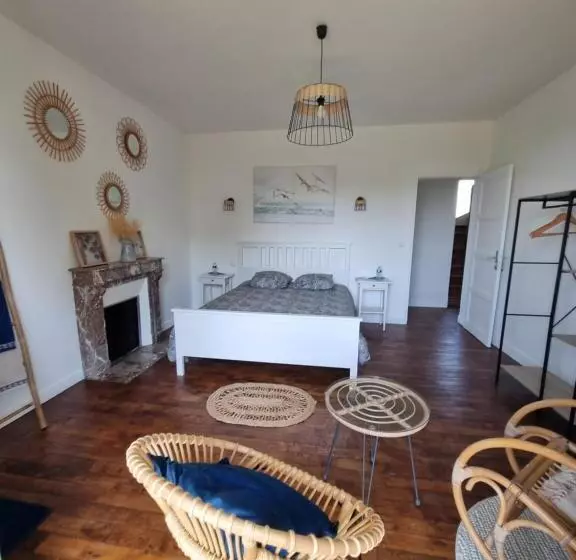 ベッドアンドブレックファースト La Maison Du Mont