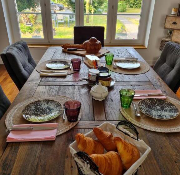 住宿加早餐  La Maison Du Mont