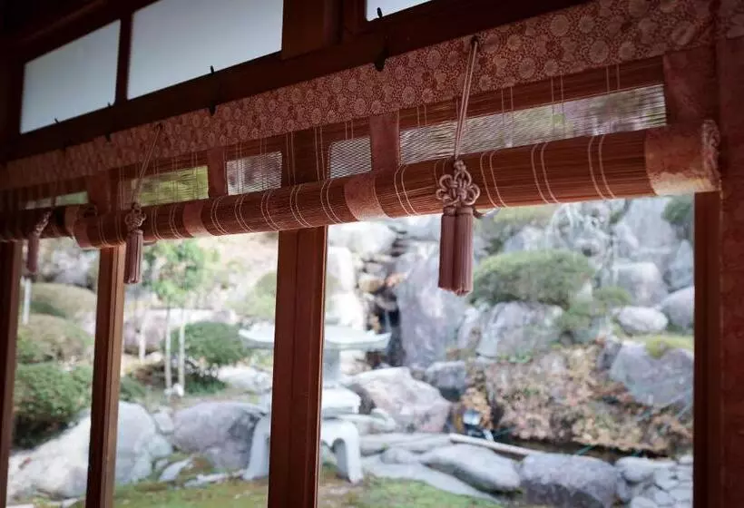 Aamiaismajoitus (B&B) Samurai House As Seen In Movies And Dramas And Samurai Manner Tea House