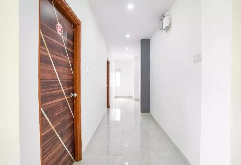 Fabhotel Grand Imperial