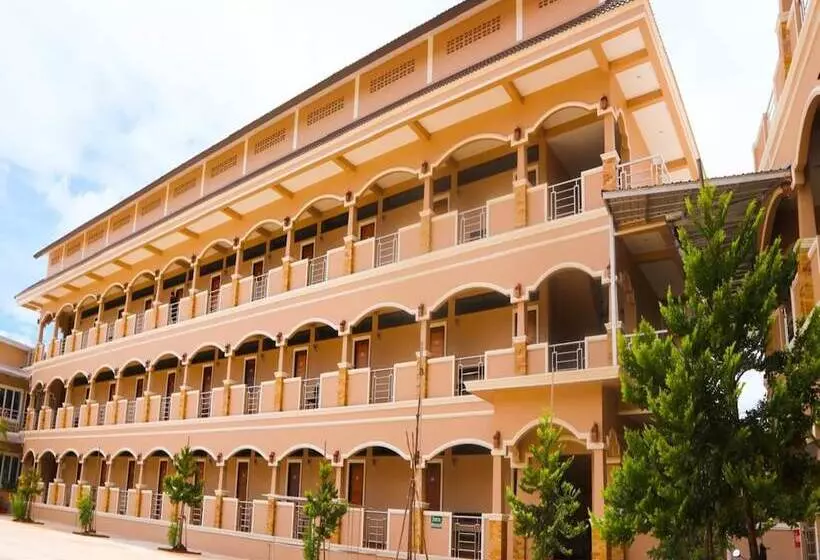 ホテル Capital O 75521 Sang Siri Apartment