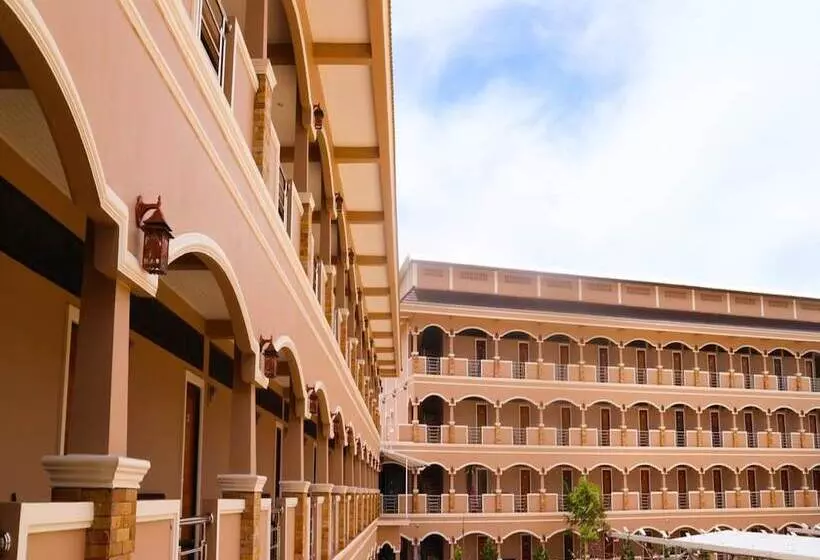 ホテル Capital O 75521 Sang Siri Apartment