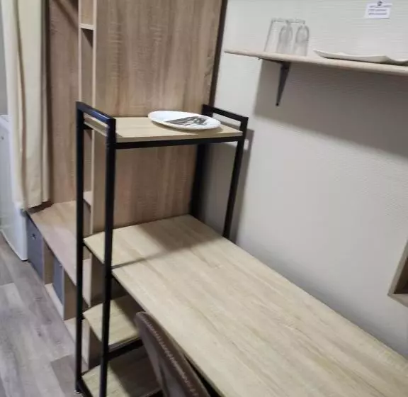 Hotelli Hôtel Des Deux Gares