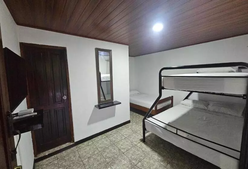 ホテル Luna Liberiana