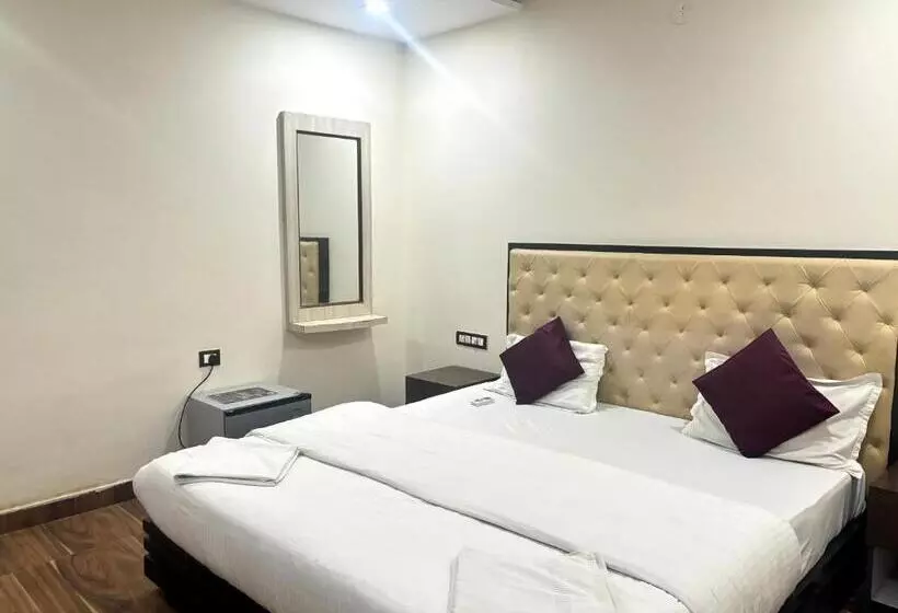 Hotel Pine House