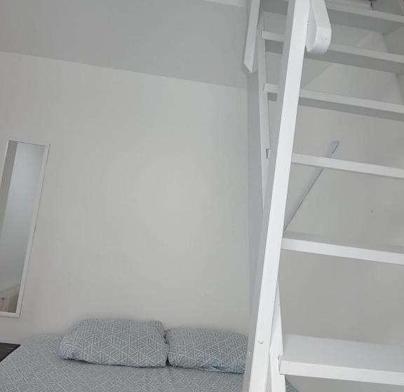 بنسيون Chambre Familiale