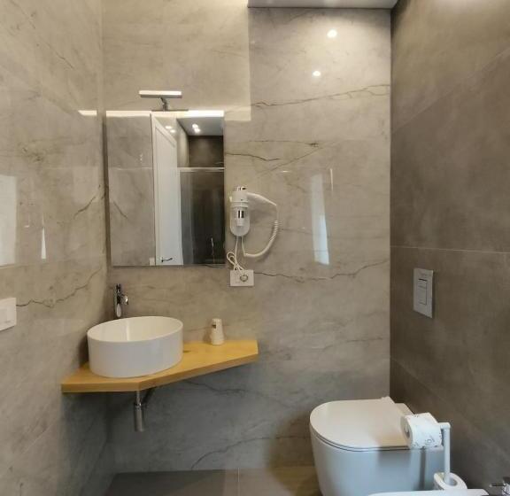 펜션 Affittacamere Chiazzannintra