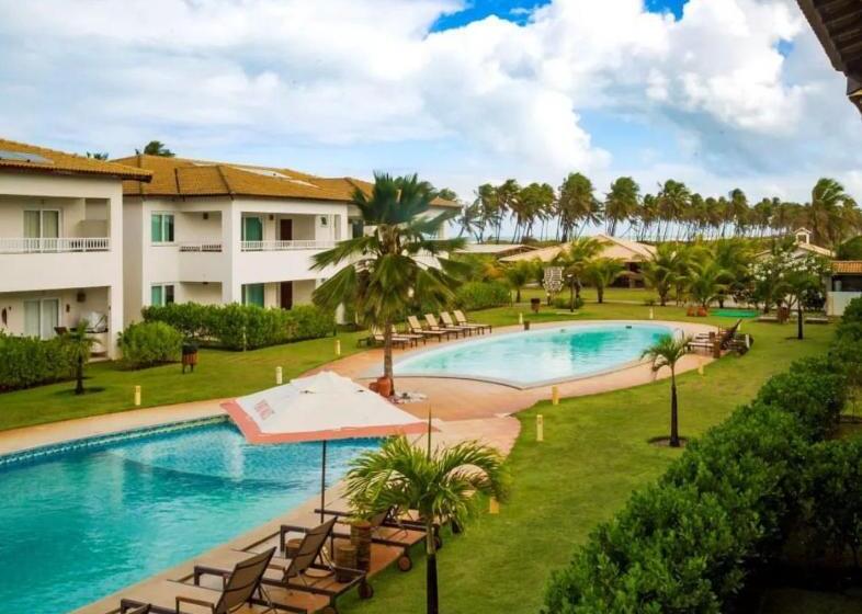 Tree Bies Beach Resort