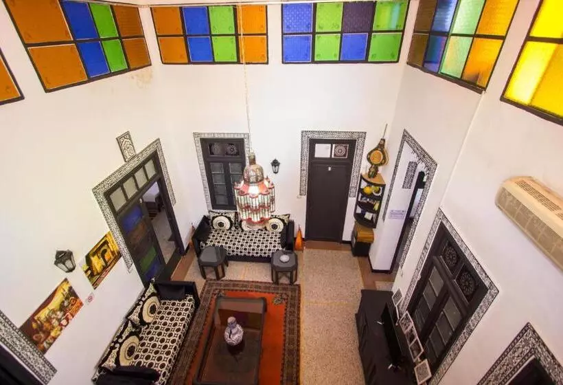 هاستل Hôtel Fontaine Campini