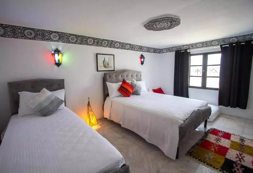 هاستل Hôtel Fontaine Campini