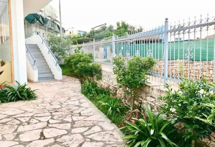 Hotelli Agrume Inn