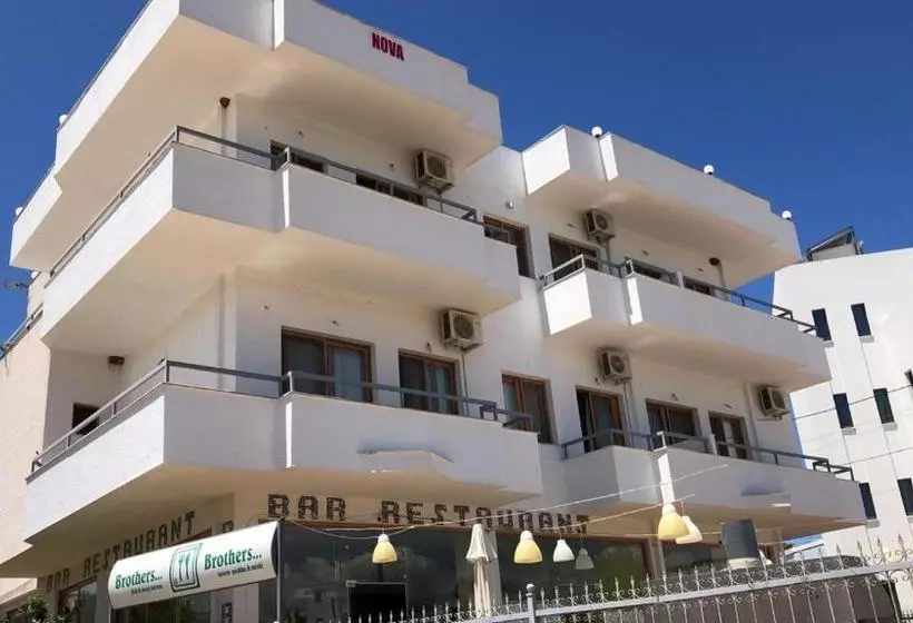 Hotelli Agrume Inn