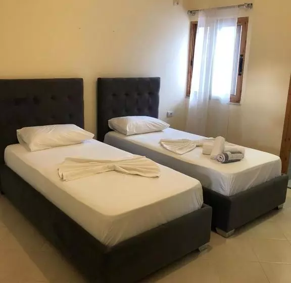 Hotelli Agrume Inn