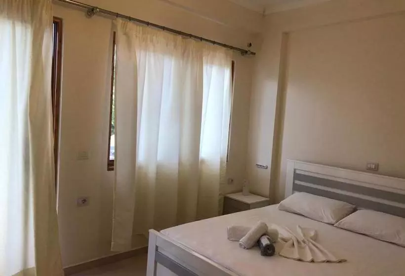 Hotelli Agrume Inn
