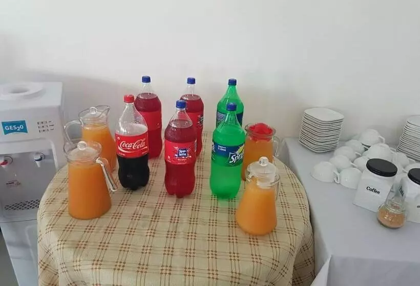 ホテル Al Khalil Matola