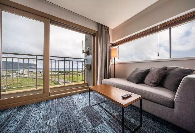 ホテル Golden Tulip Jeju Seongsan