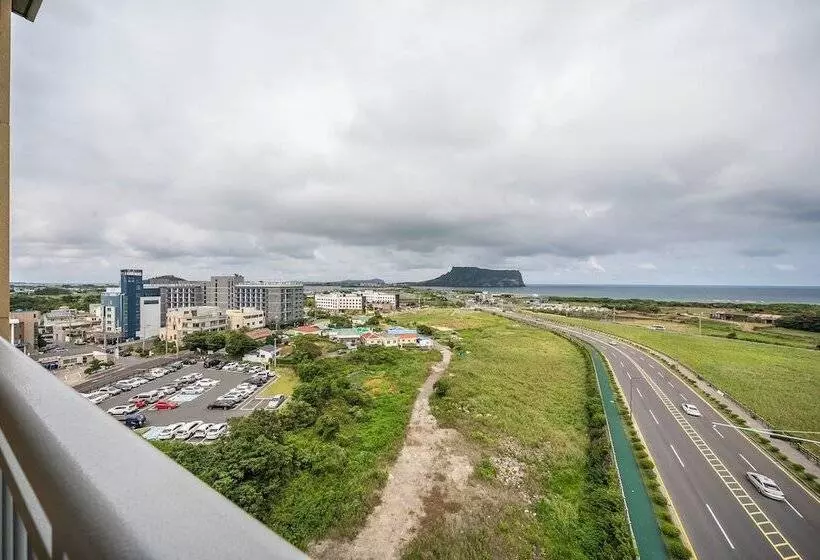 ホテル Golden Tulip Jeju Seongsan