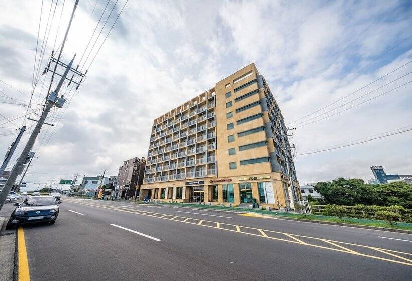 Hotel Golden Tulip Jeju Seongsan