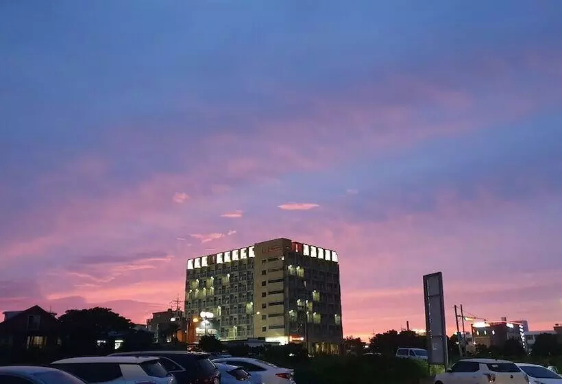 ホテル Golden Tulip Jeju Seongsan