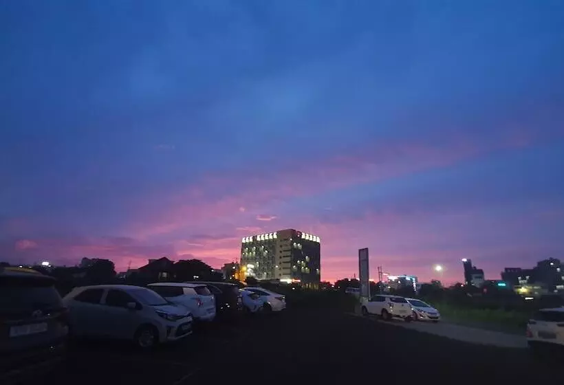 ホテル Golden Tulip Jeju Seongsan