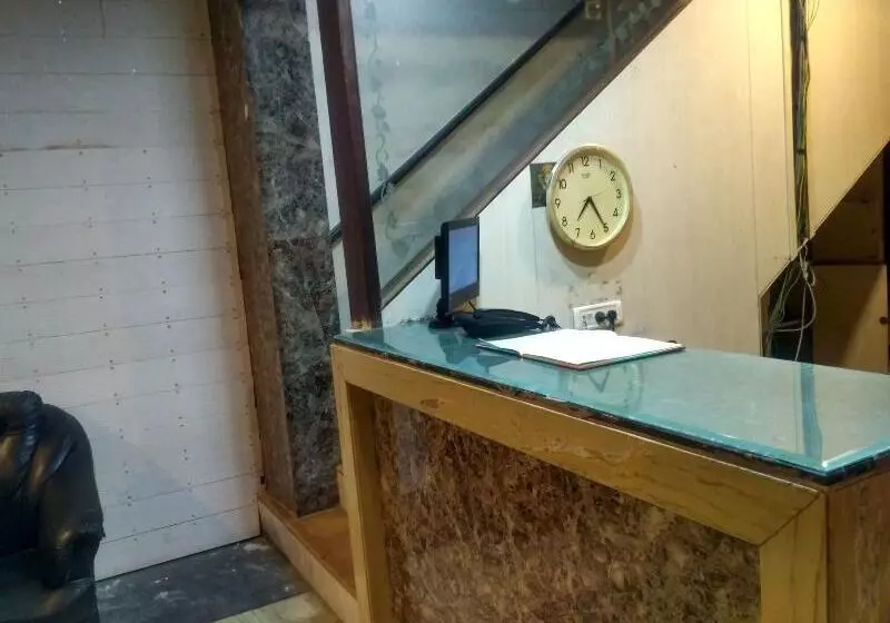 Hotel Parag