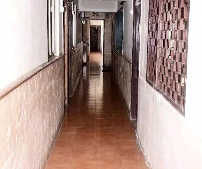 Hotel Parag