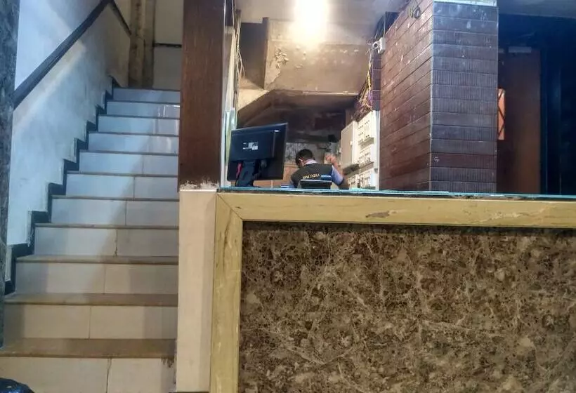 Hotel Parag