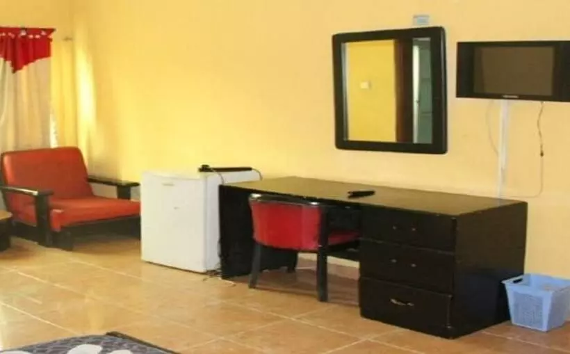 هتل Senators Suites And Towers