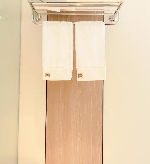 昊丽贵阳喷水池地铁站酒店