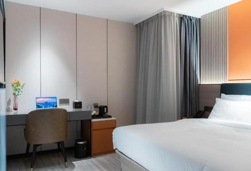 昊丽贵阳喷水池地铁站酒店