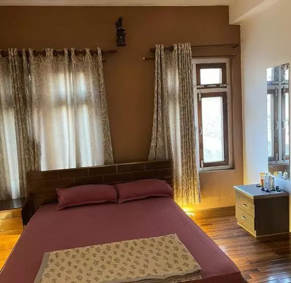 هاستل Peakman Residence