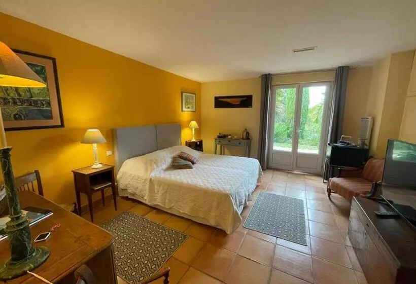 تختخواب و صبحانه Villa L Usciata