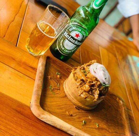 هتل Eclat Resto Sport Bar & Apartments