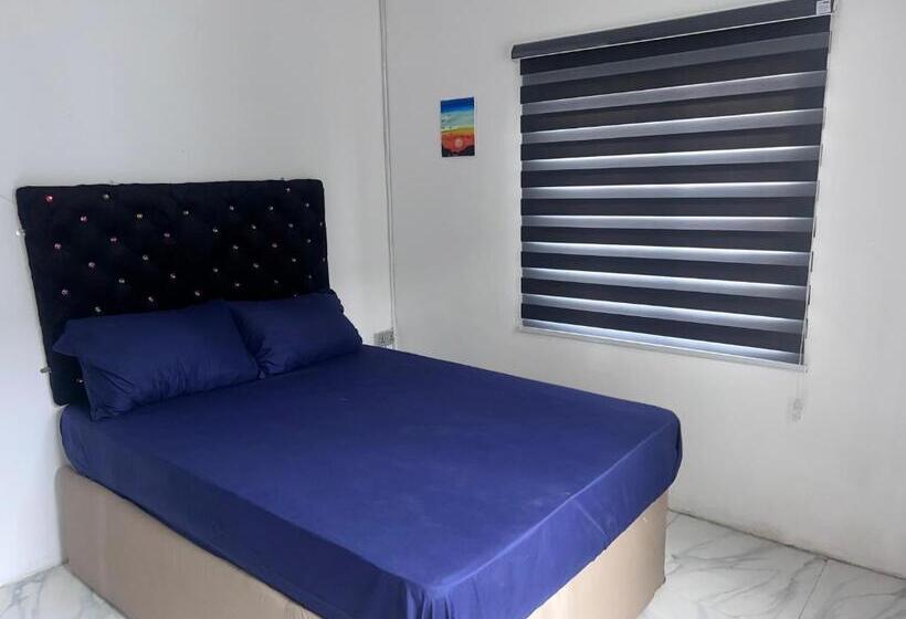 هتل Eclat Resto Sport Bar & Apartments