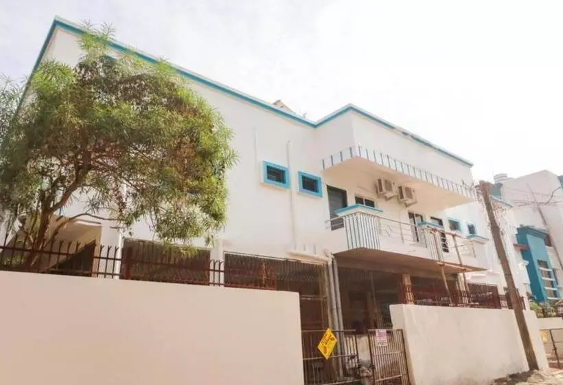 ホテル Goroomgo Vaiko Bhubaneswar