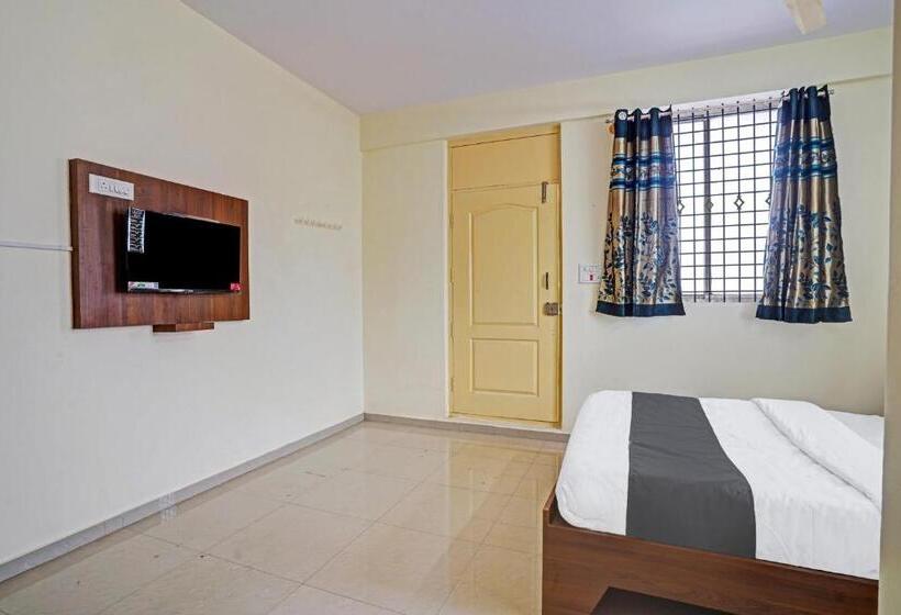 Отель Oyo Sv Lodge