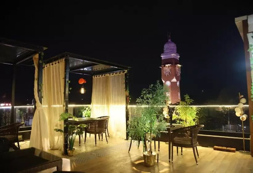 Hotelli Royalstay Main