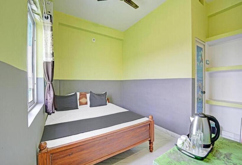 Отель O Raunak Food Plaza Family Restaurant & Rooms