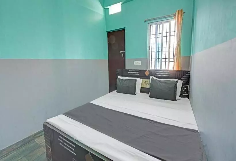 Hotelli O Raunak Food Plaza Family Restaurant & Rooms