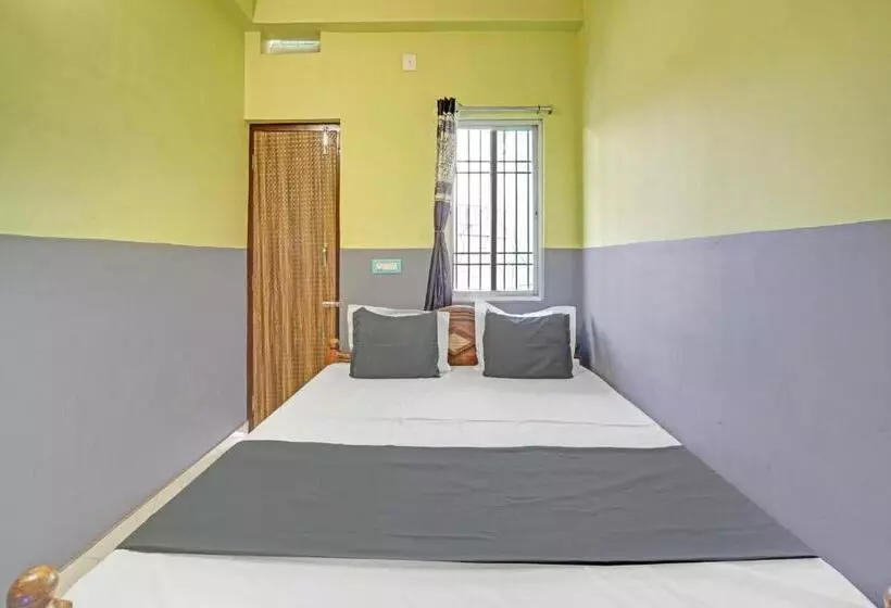 Hotelli O Raunak Food Plaza Family Restaurant & Rooms