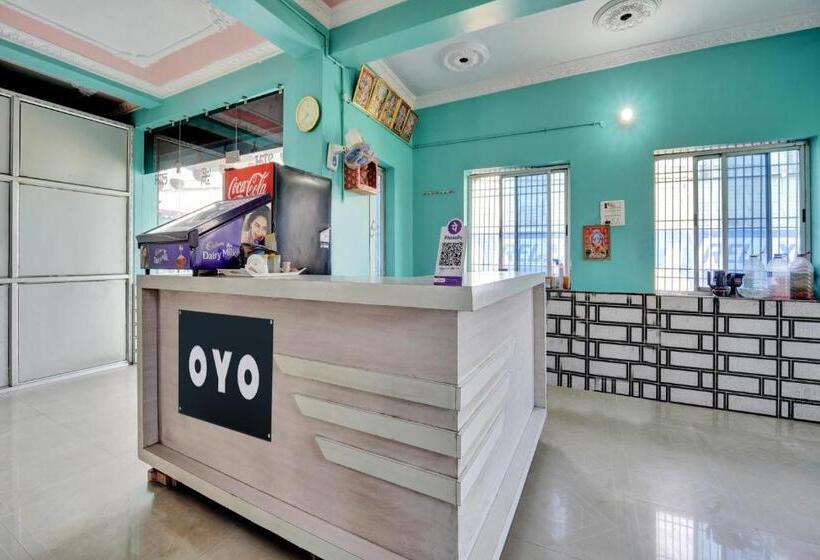 Отель O Raunak Food Plaza Family Restaurant & Rooms