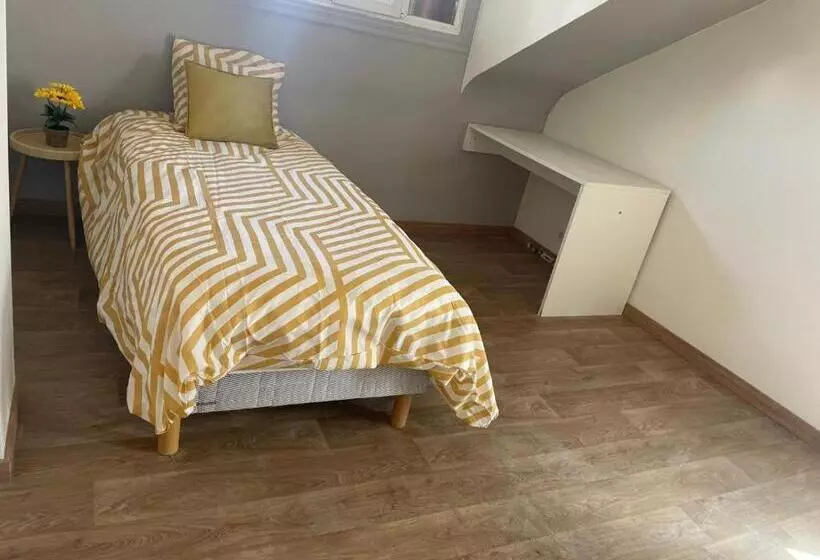 Majatalo Chambre Avec Balcon Dans Charmante Maison Prêt D Aéroport D Orly Et Proche Paris