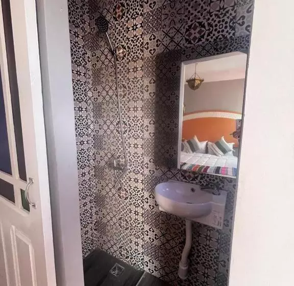 پانسیون Dar Al Khatib